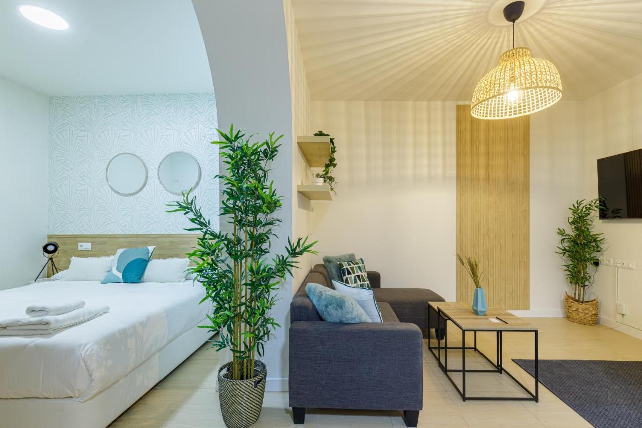 Casa Evi Lägenhet Málaga Exteriör bild